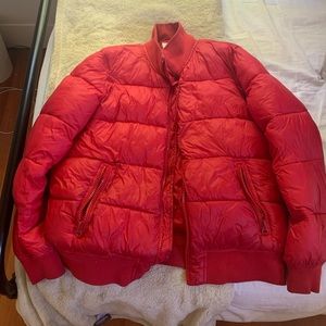 Gap red women’s puffer